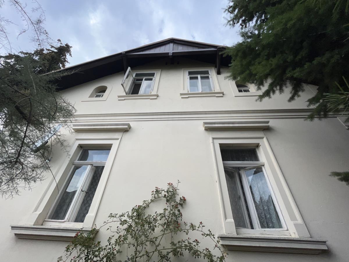 Einfamilienhaus zum Kauf 550.000 € 6 Zimmer 132 m²<br/>Wohnfläche 640 m²<br/>Grundstück Radebeul 01445