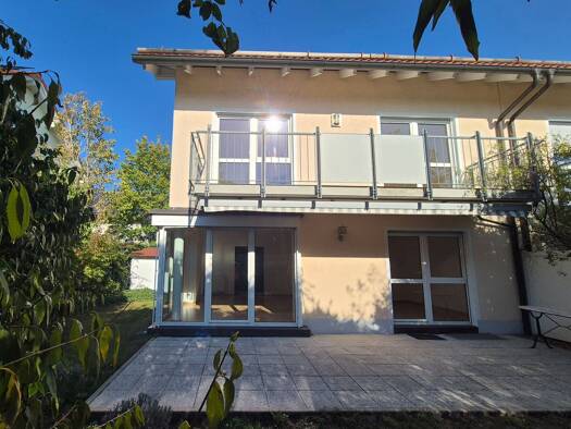 Doppelhaushälfte zur Miete 2.790 € 5 Zimmer 157 m² 213 m² Grundstück frei ab 15.11.2026 Karolingerstraße 30 Aschheim Aschheim 85609