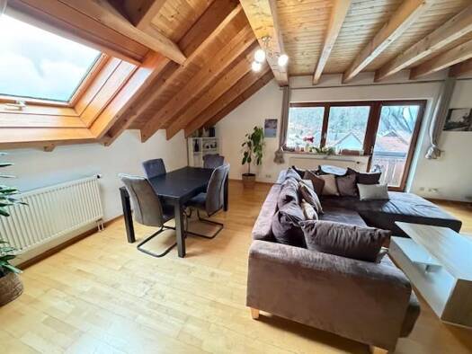 Wohnung zur Miete 890 € 3 Zimmer 104 m² frei ab 01.08.2026 Häusern 79837