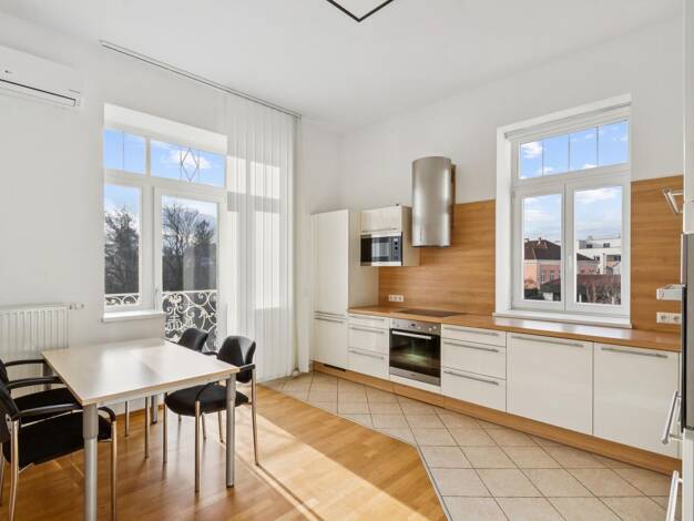 Wohnung zum Kauf 379.000 € 4 Zimmer 140,3 m² 1. Geschoss Neunkirchen 2620