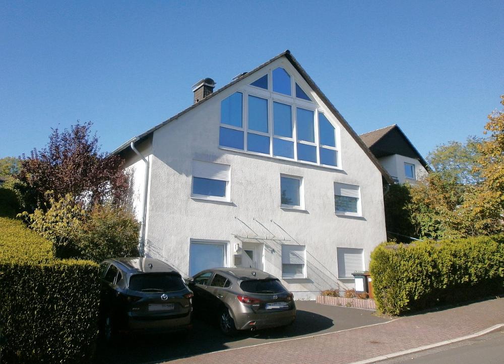 Mehrfamilienhaus zum Kauf als Kapitalanlage geeignet 425.000 € 7 Zimmer 210 m²<br/>Wohnfläche 643 m²<br/>Grundstück Oeneking / Stüttinghausen Lüdenscheid 58515