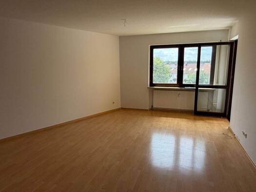 Wohnung zur Miete 995 € 3 Zimmer 83 m² frei ab sofort Bahnhofsallee Ochenbruck Schwarzenbruck 90592
