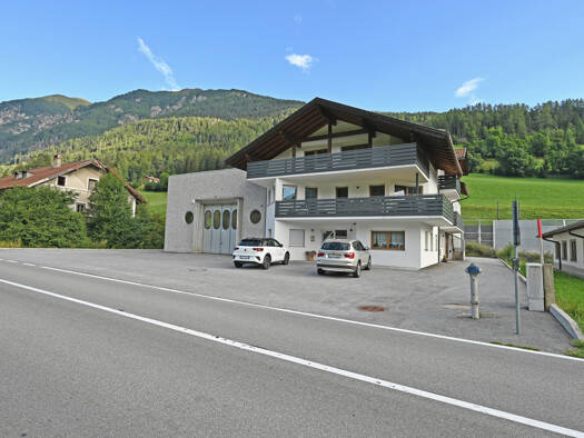 Lagerhalle zum Kauf 1.300.000 € 1.085 m² Lagerfläche Pflerscher Straße 48 Brenner 39041