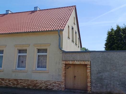 Doppelhaushälfte zum Kauf 64.000 € 5 Zimmer 100 m² 487 m² Grundstück Schneidlingen 39444