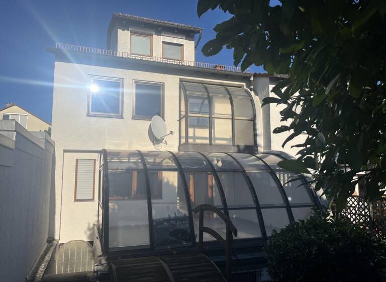 Reihenendhaus zum Kauf 490.000 € 4,5 Zimmer 123,7 m²<br/>Wohnfläche 358 m²<br/>Grundstück ab sofort<br/>Verfügbarkeit Gebersheim Leonberg 71229