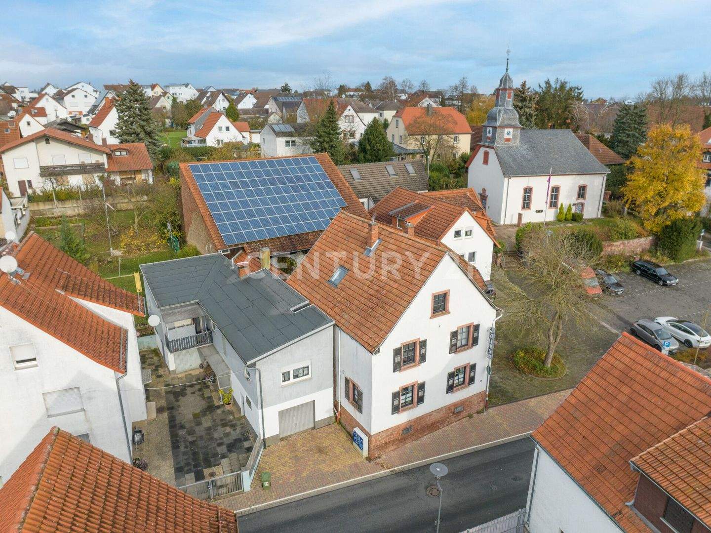 Immobilie in Reinheim - Charmanter Vierseithof mit bis zu drei Einheiten - Bild 2