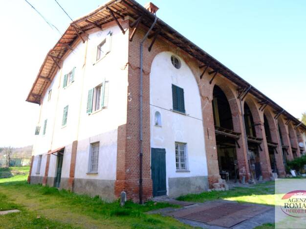 Villa zum Kauf 380.000 € 1 Zimmer 610 m² 53.130 m² Grundstück frei ab sofort Molare 15074