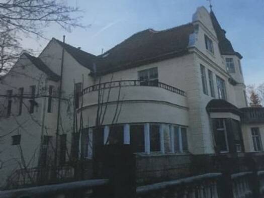 Villa zum Kauf provisionsfrei 235.000 € 7,5 Zimmer 600 m² 964 m² Grundstück frei ab sofort Lessingstraße 62 Apolda Apolda 99510