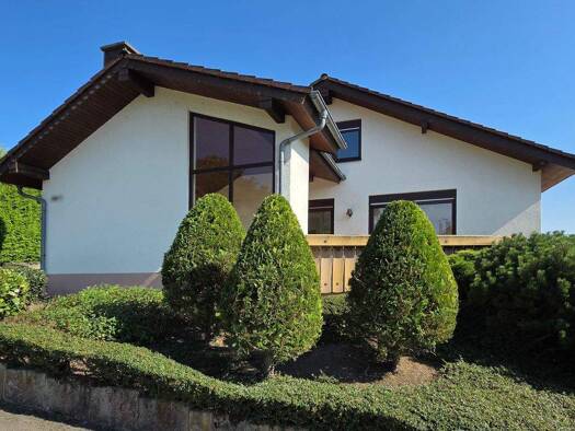 Haus zum Kauf 667.000 € 7,5 Zimmer 272 m² 498 m² Grundstück Lienzingen Mühlacker-Lienzingen 75417