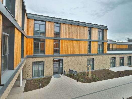 Studio zur Miete 534 € 1 Zimmer 31 m² 2. Geschoss frei ab sofort Mainzer Straße 1 a-d Sömmerda 99610