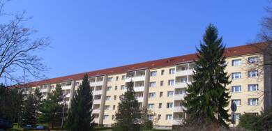 Wohnung zur Miete 346 € 3 Zimmer 67,9 m² Schulstrasse 15b Lichtenstein Lichtenstein (Sachsen) 09350