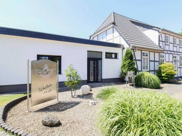 Haus zum Kauf 599.000 € 10 Zimmer 300,1 m² 1.046,1 m² Grundstück Fallingbostel Bad Fallingbostel 29683