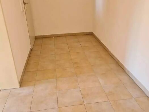 Wohnung zur Miete 400 € 2 Zimmer 50 m² Geschoss EG/5 frei ab sofort West Ludwigshafen am Rhein 67059