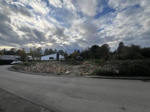 Grundstück zum Kauf 640.000 € 607 m² Grundstück Baugenehmigung vorhanden Gechingen 75531