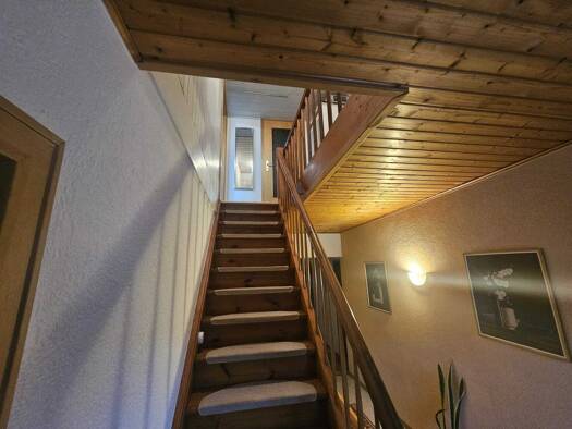 Einfamilienhaus zum Kauf 435.000 € 10 Zimmer 229 m² 466 m² Grundstück Sugenheim Sugenheim 91484