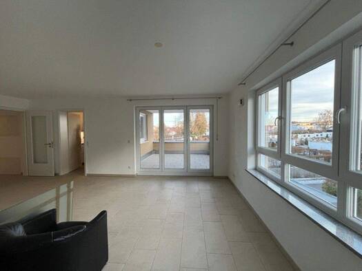 Wohnung zur Miete 1.500 € 3 Zimmer 103 m² frei ab 01.03.2026 Münchner Straße 22 c Holzkirchen 83607