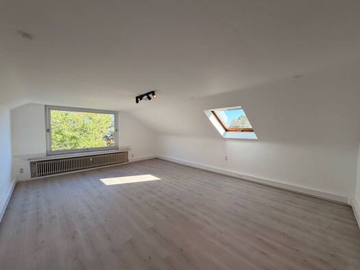 Bürofläche zur Miete 7,40 € 3 Zimmer 134 m² Bürofläche Cadolzburg Cadolzburg 90556