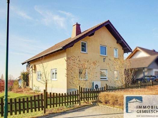 Einfamilienhaus zum Kauf 450.000 € 6 Zimmer 144,3 m² 588 m² Grundstück Kleinmaischeid 56271