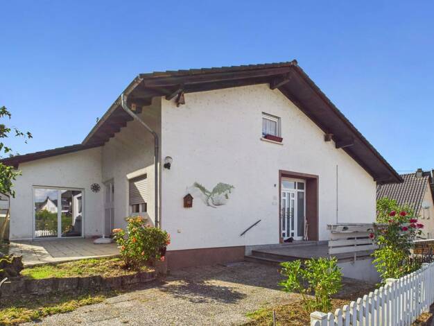 Einfamilienhaus zum Kauf 290.000 € 11 Zimmer 280 m² 789 m² Grundstück Staudernheim 55568