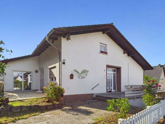 Einfamilienhaus zum Kauf 290.000 € 11 Zimmer 280 m² 789 m² Grundstück Staudernheim 55568
