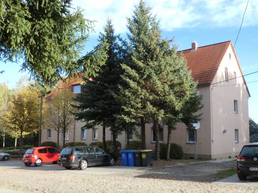 Wohnung zur Miete 242 € 1 Zimmer 40,3 m² 1. Geschoss Mühlstraße 01 Roßbach Braunsbedra OT Roßbach 06242