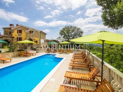 Haus zum Kauf 750.000 € 8 Zimmer 364 m² Sveta Nedelja