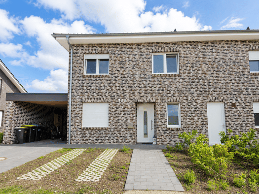 Doppelhaushälfte zur Miete 1.395 € 4 Zimmer 120 m² 300 m² Grundstück frei ab sofort Rotenburg 27356