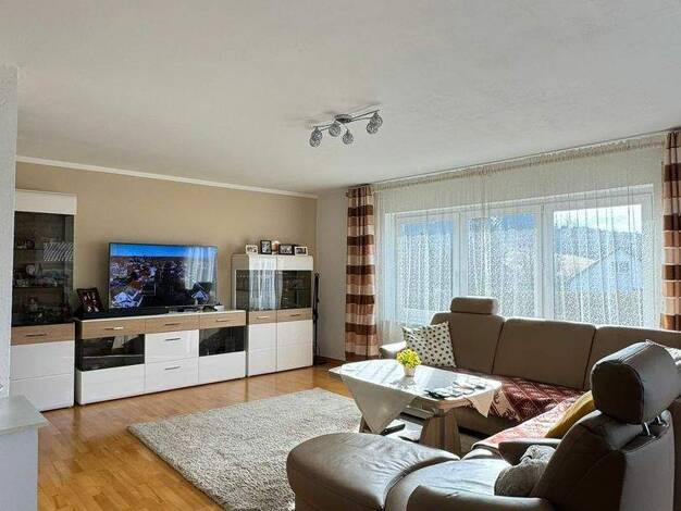 Einfamilienhaus zum Kauf 672.000 € 8 Zimmer 171 m² 600 m² Grundstück Engstlatt Balingen 72336