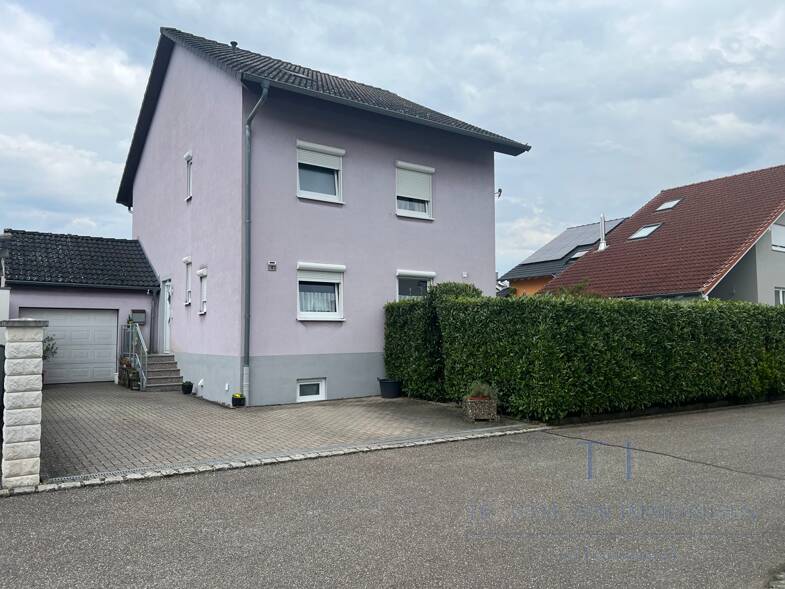 Einfamilienhaus zum Kauf 550.000 € 6 Zimmer 146,5 m² 369 m² Grundstück Steinmauern 76479