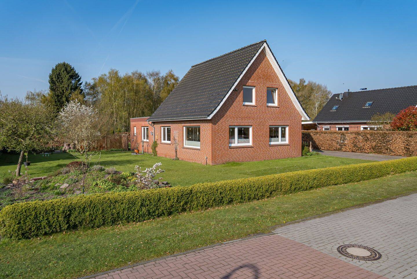 Einfamilienhaus zum Kauf - Ansicht 2