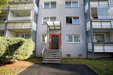 Wohnung zur Miete 286 € 3 Zimmer 61,2 m² 3. Geschoss frei ab sofort Novalisstraße 10 Lutherstadt Eisleben Eisleben 06295