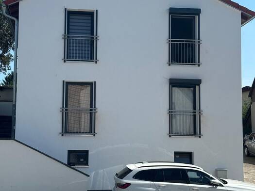 Wohnung zur Miete 700 € 3 Zimmer 90 m² Geschoss 1/1 frei ab sofort Untere Dorfstraße 8 Warching Monheim 86653