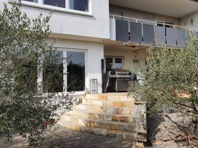 Haus zum Kauf 875.000 € 10 Zimmer 218 m² 631 m² Grundstück Ailingen Friedrichshafen 88048