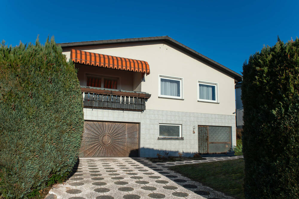 Einfamilienhaus zum Kauf 330.000 € 5 Zimmer 187 m²<br/>Wohnfläche 911 m²<br/>Grundstück Illingen Illingen 66557