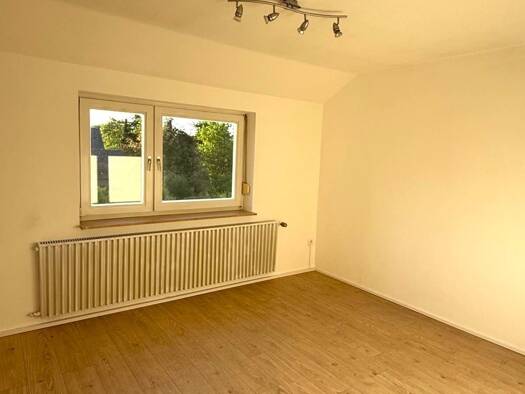 Wohnung zur Miete 680 € 4 Zimmer 102 m² Geschoss 1/1 frei ab sofort Kanalstraße 6 Hoyerhagen 27318
