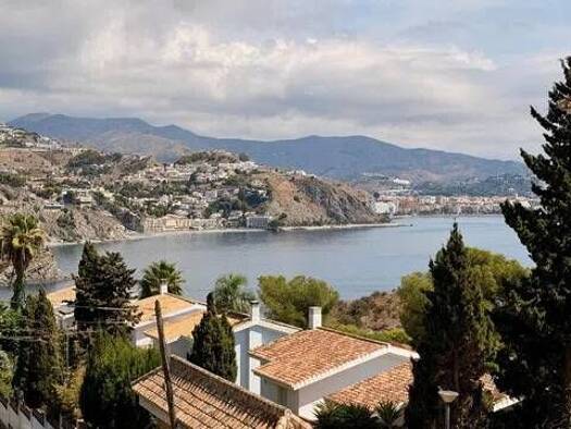 Villa zum Kauf 339.000 € 3 Zimmer 184 m² Avenida Marina Del Este, 36 Almuñécar 18697