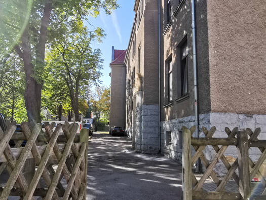 Studio zur Miete 126 € 1 Zimmer 16,8 m² 2. Geschoss Käthe-Kollwitz-Straße 3 Löbervorstadt Erfurt 99096