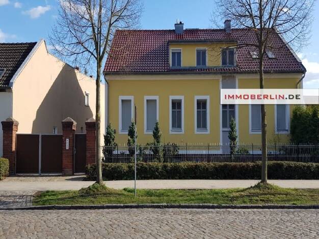 Haus zum Kauf 2.100.000 € 10 Zimmer 400 m² 3.390 m² Grundstück Kleinbeeren Großbeeren 14979
