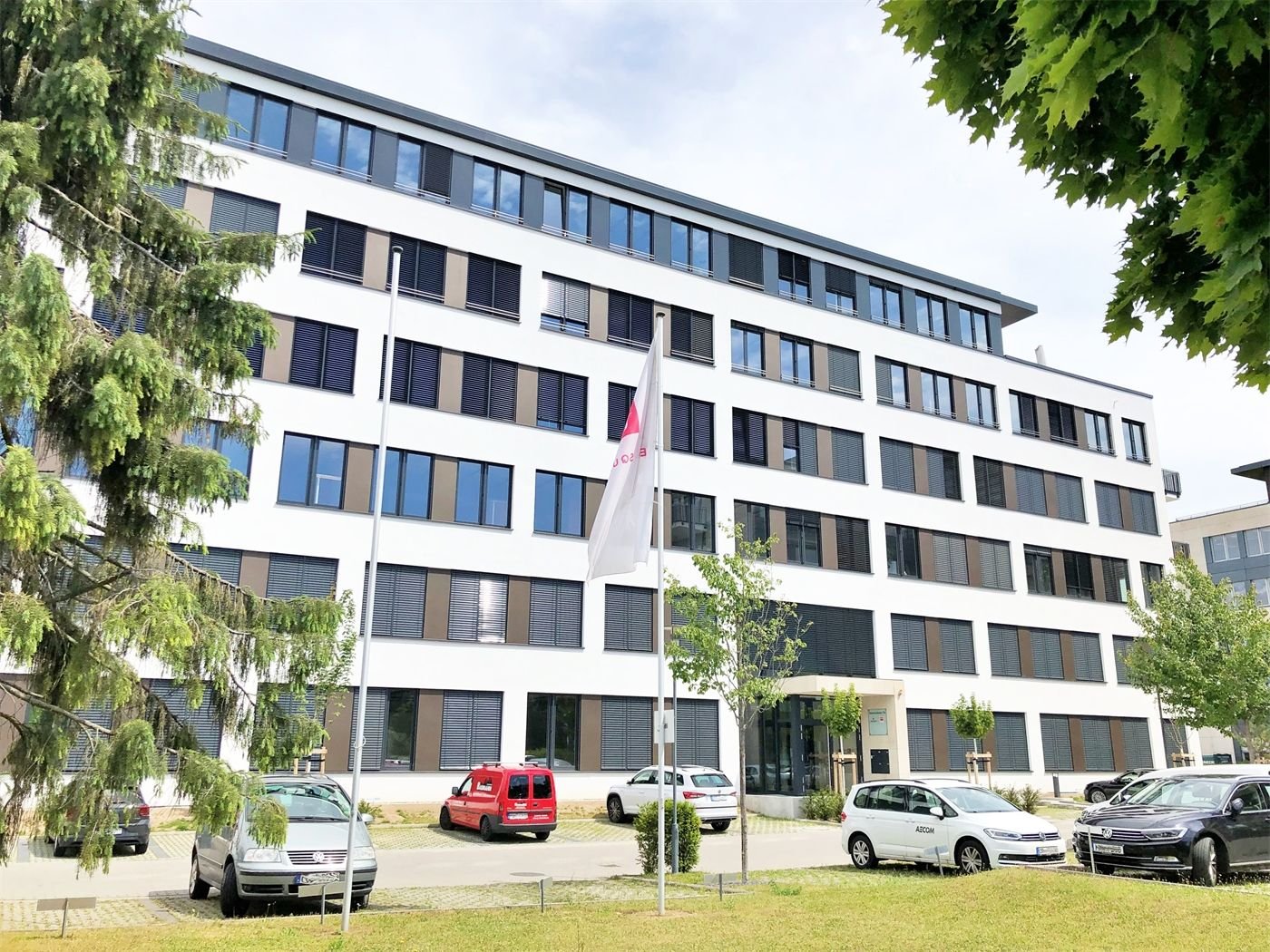 Bürofläche zur Miete 15,50 € 810 m²<br/>Bürofläche ab 810 m²<br/>Teilbarkeit Neu-Isenburg Neu-Isenburg 63263