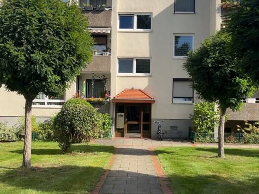 Wohnung zur Miete 950 € 4 Zimmer 90 m² Geschoss 2/3 frei ab 01.01.2027 Remscheider Straße 18 Blockdiek Bremen 28327