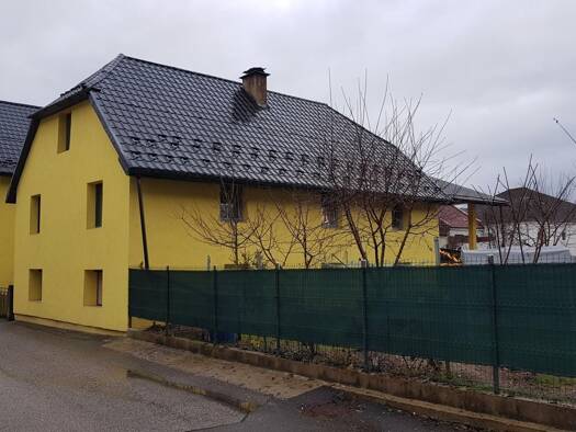 Mehrfamilienhaus zur Miete 1.708 € 7 Zimmer 195 m² 418 m² Grundstück Uttendorf 5261