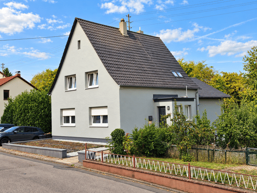 Einfamilienhaus zum Kauf 379.000 € 6 Zimmer 144 m² 971 m² Grundstück frei ab sofort Gartenstraße 40 Freudenburg Freudenburg 54450