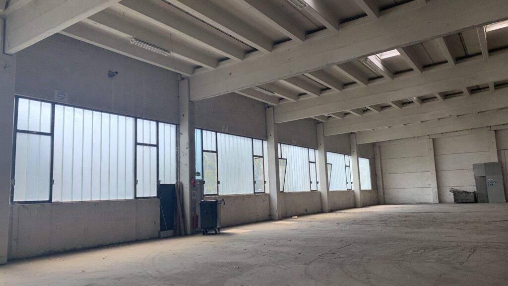 Lagerhalle zur Miete 7,60 € 1.276 m² Lagerfläche Wien 1220