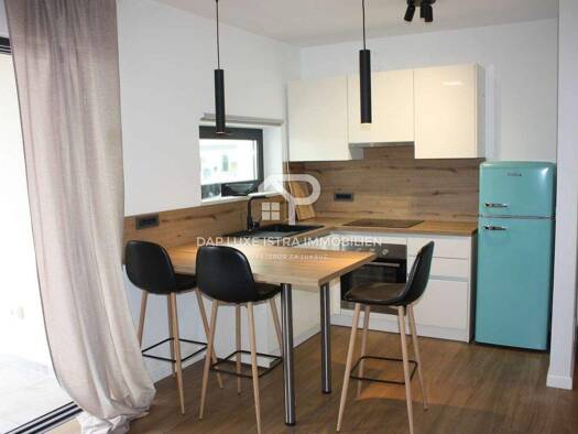 Wohnung zur Miete 1.100 € 2 Zimmer 1. Geschoss Porec 52440