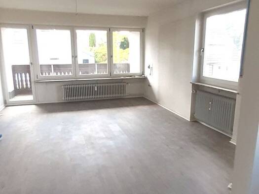Wohnung zur Miete 752 € 4 Zimmer 94 m² frei ab sofort Treysa Schwalmstadt 34613
