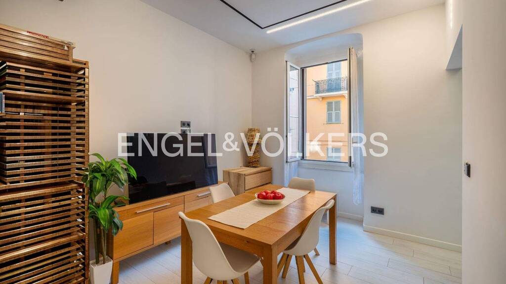 Wohnung zum Kauf 320.000 € 2 Zimmer 103 m² 1. Geschoss frei ab sofort Via Pisacane 16 Genua 16129