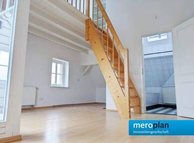 Wohnung zur Miete 395 € 1 Zimmer 31,8 m² Dachgeschoss, 4. Geschoss frei ab sofort Paul-Schneider-Straße 26 Westvorstadt Weimar 99423