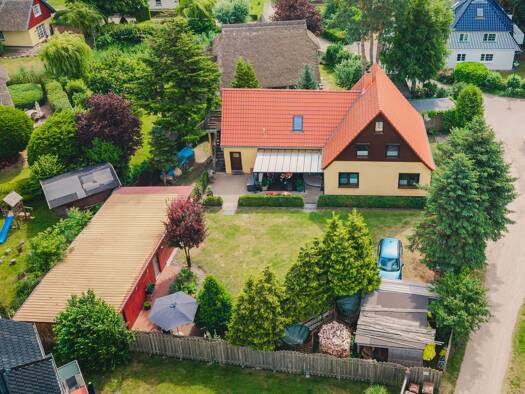 Einfamilienhaus zum Kauf provisionsfrei als Kapitalanlage geeignet 610.000 € 6 Zimmer 823 m² Grundstück Born a. Darß 18375