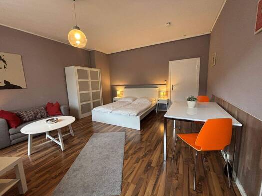 Studio zur Miete 695 € 1 Zimmer 42 m² 1. Geschoss frei ab sofort Kaiserdamm 36 Westend Berlin 14057