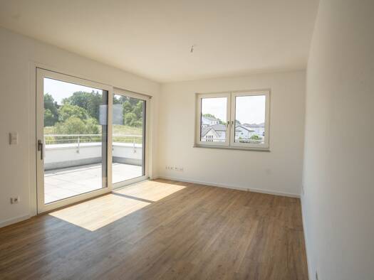Penthouse zur Miete 610 € 4 Zimmer 89,6 m² 2. Geschoss frei ab sofort Höchstadt Höchstadt an der Aisch / Etzelskirchen 91315